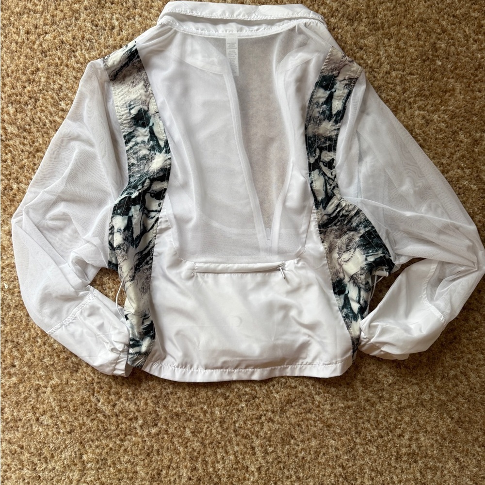 NWOT ZYIA White and Gray Bomber Jacket - Picture 3 of 3